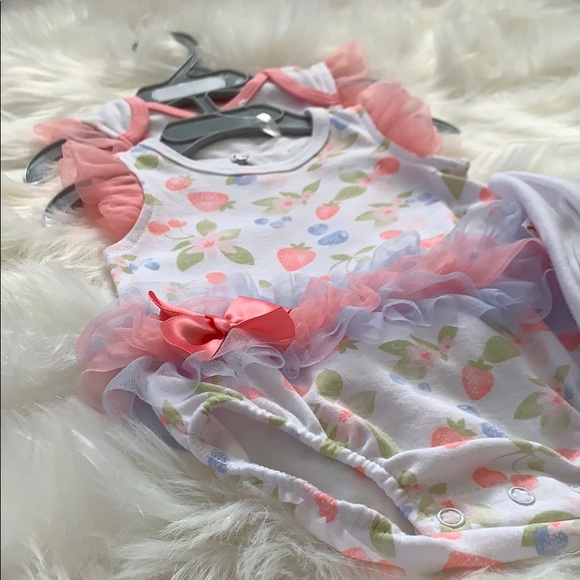 Set of onesies - Picture 4 of 4